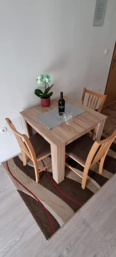 Apartmani Italo Biograd Na Moru Exterior foto